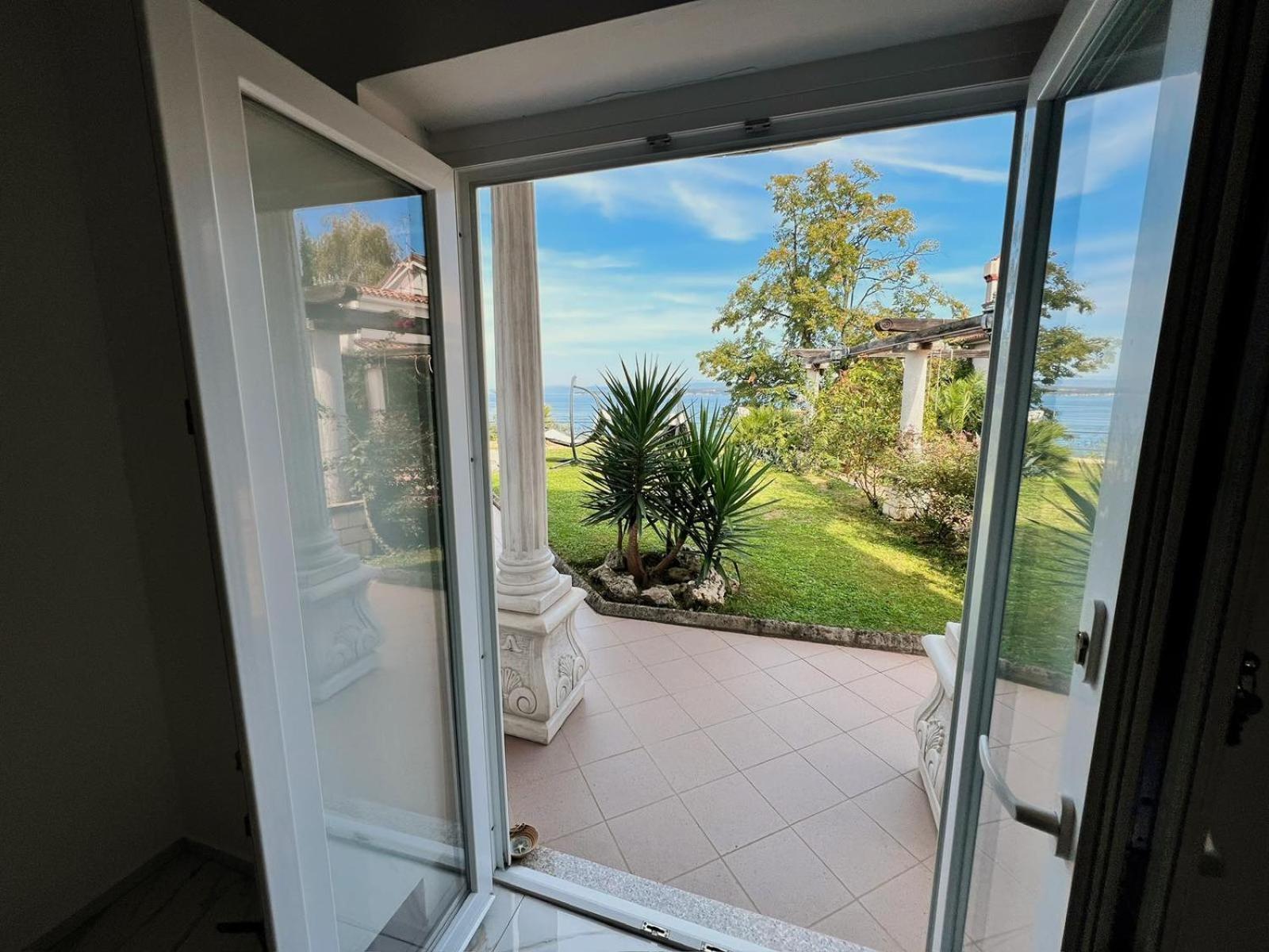 Sunvilla Koper Buitenkant foto